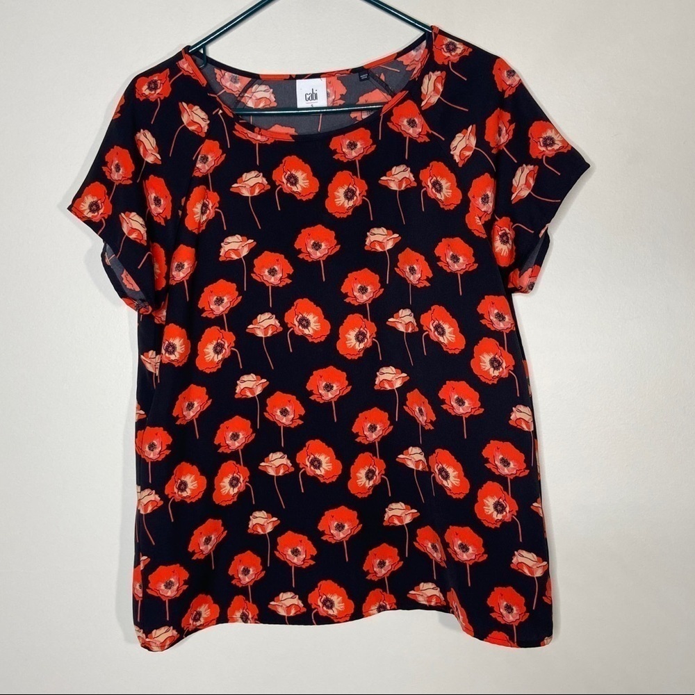 CAbi Style #3251 Flanders Floral Poppies Split Back Short Sleeve Top Womens Sz S